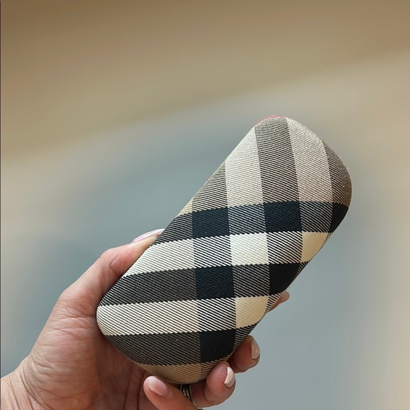 Burberry Tortoise Sunglasses with Plaid Case - Picture 9 of 12